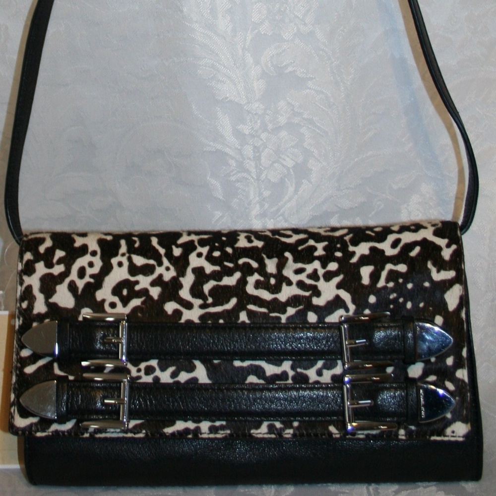 MICHAEL KORS ROBIN CLUTCH WHITE/BLACK LEATHER